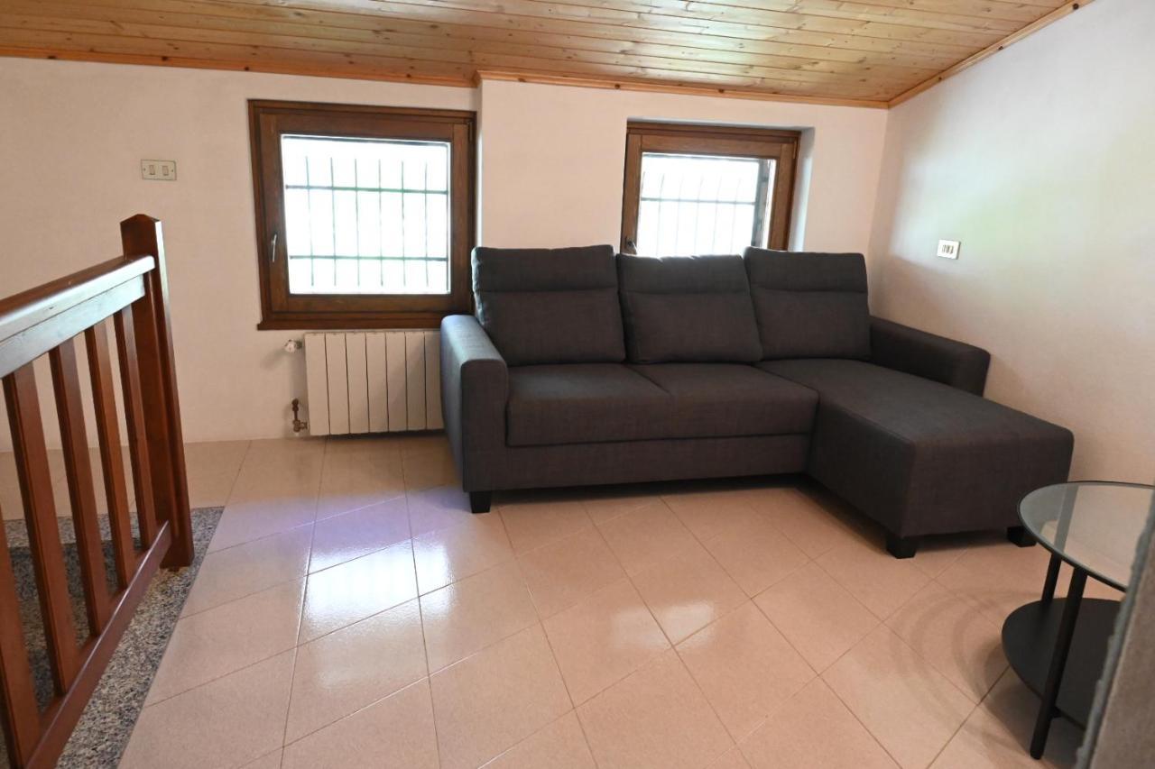 Hiking Escape Parzanica Villa Bagian luar foto